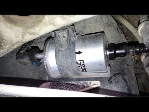 如何安装新的燃油滤清器